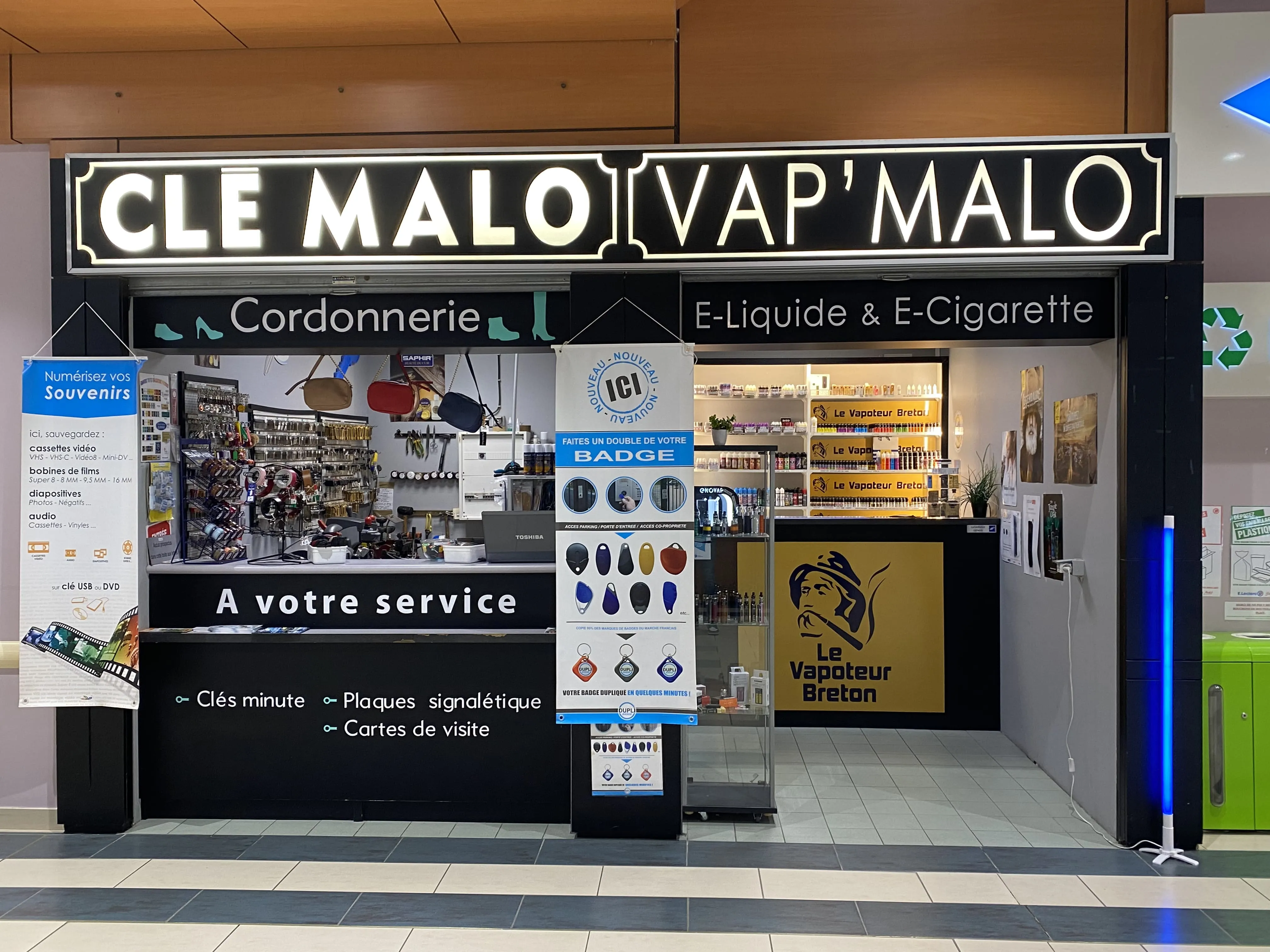 Devanture de la boutique CleMalo / VapMalo au centre E.Leclerc de Saint-Malo